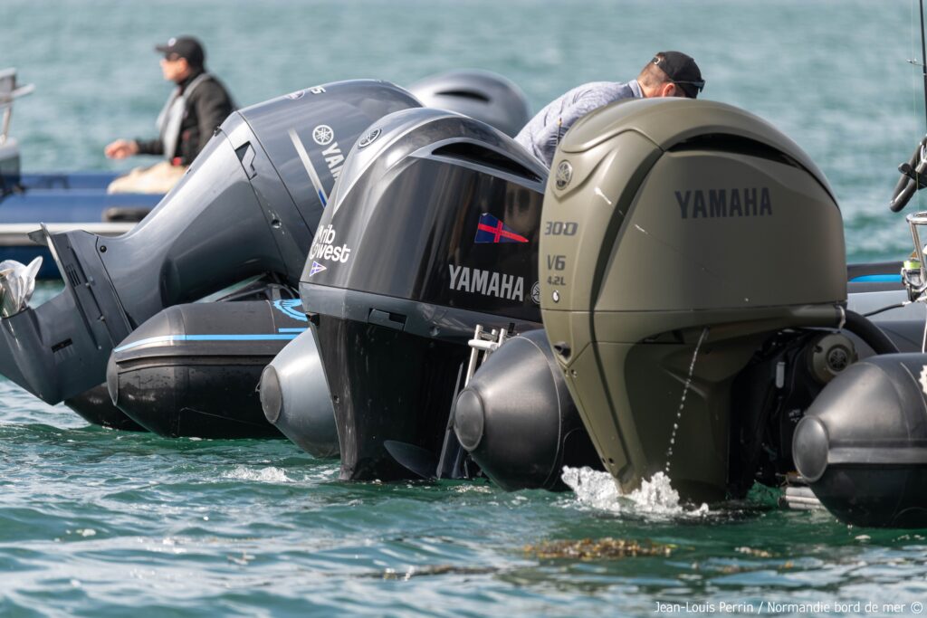 3 moteurs Yamaha 